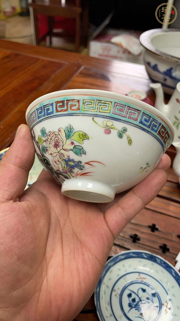 古玩陶瓷花鳥紋粉彩小碗真品鑒賞圖