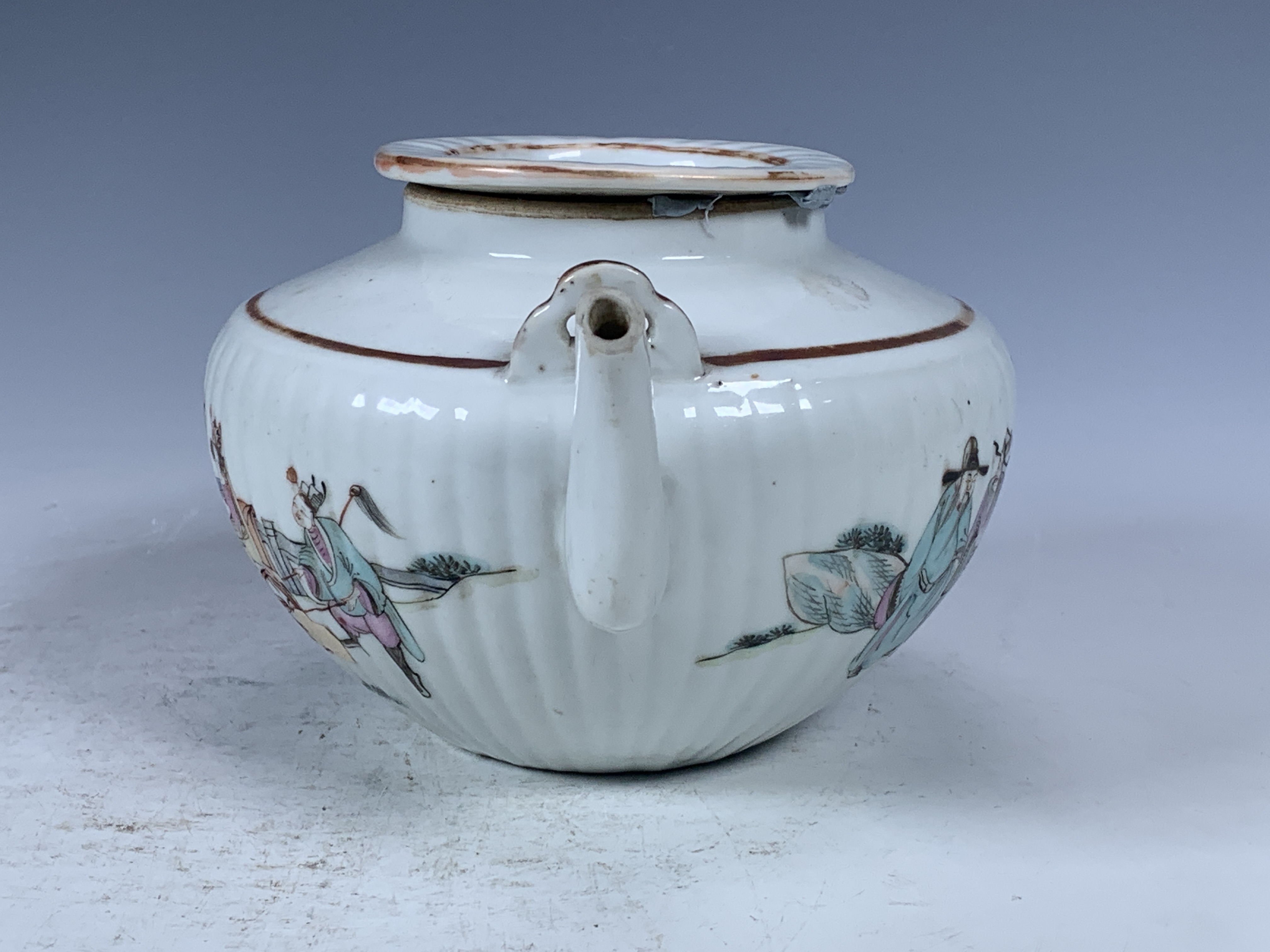 同治粉彩人物故事図十二金釵提梁壺 飲茶器 中国茶器現 代工芸品
