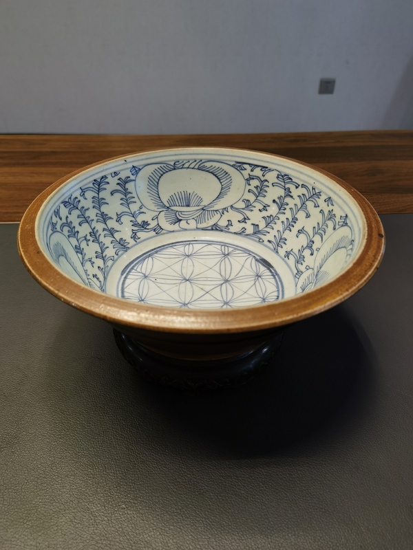 古玩陶瓷30厘米道光外紫金釉內(nèi)青花花卉紋折沿盆拍賣,當(dāng)前價格1980元