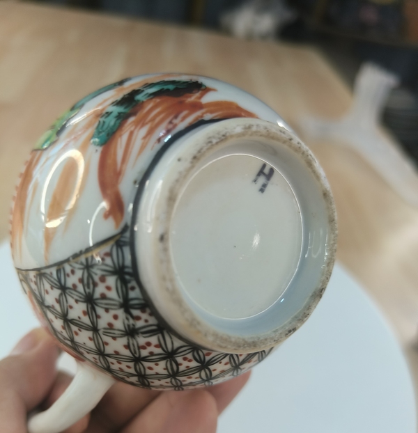 古玩陶瓷廣彩人物故事紋奶壺拍賣,當(dāng)前價格688元