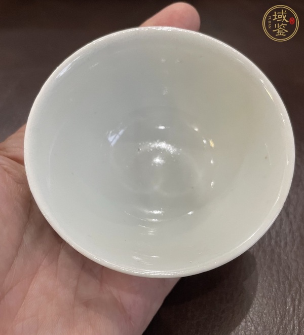 古玩陶瓷青花釉里紅云蝠紋茶圓，注意品相真品鑒賞圖