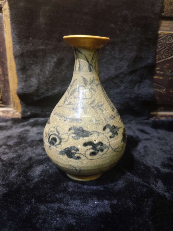 古玩陶瓷元代末青花花卉紋玉壺春瓶拍賣,當前價格9800元