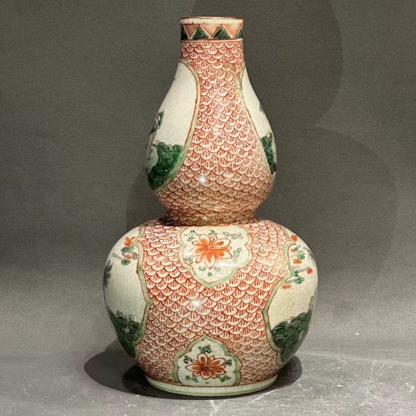 古玩陶瓷哥釉開光五彩海水瑞獸圖葫蘆瓶拍賣,當前價格26800元