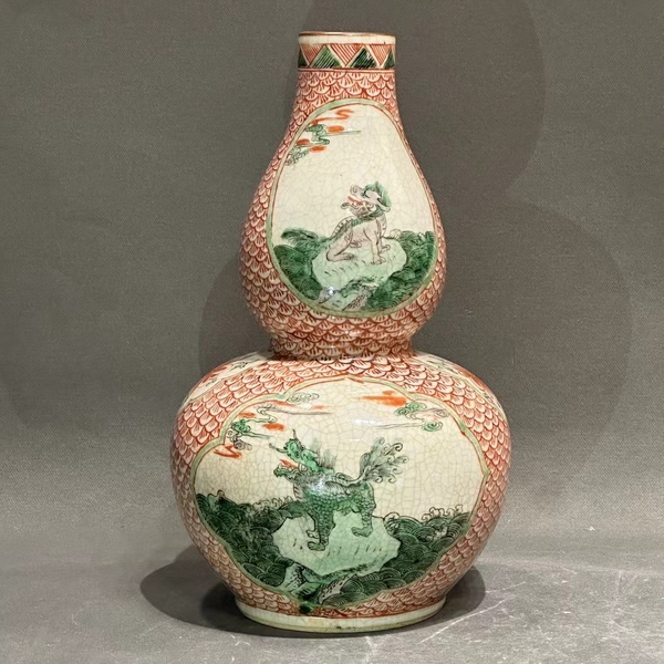 古玩陶瓷哥釉開光五彩海水瑞獸圖葫蘆瓶拍賣,當前價格26800元