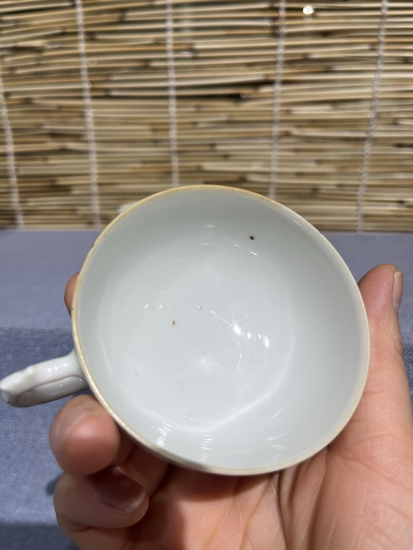 古玩陶瓷胭脂紅彩花卉紋茶杯拍賣(mài)，當(dāng)前價(jià)格2800元