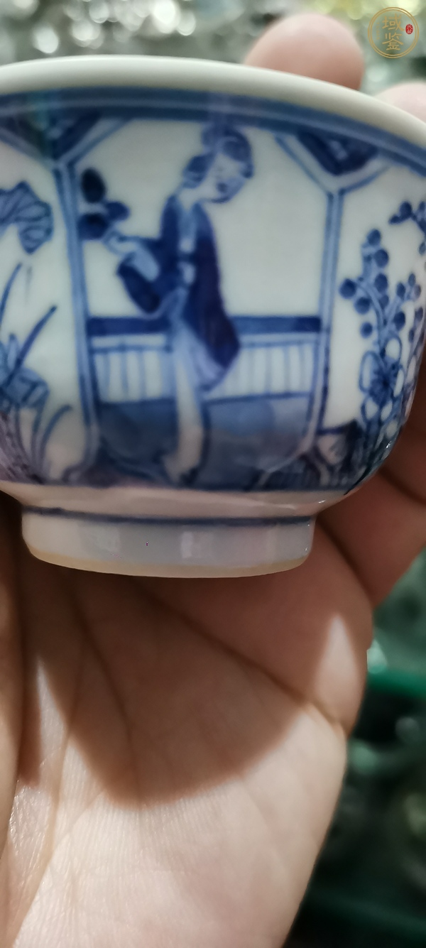 古玩陶瓷青花仕女人物茶杯真品鑒賞圖