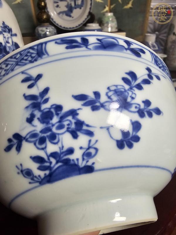 古玩陶瓷青花花卉紋茶碗真品鑒賞圖