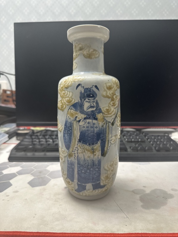 古玩陶瓷青花嵌釉人物棒槌瓶拍賣,當前價格22000元