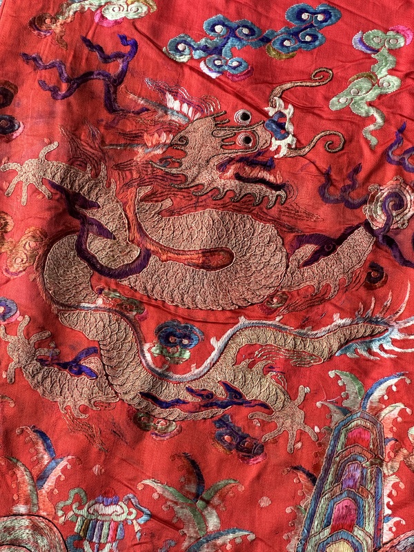 古玩雜項盤金龍紋龍袍吉服拍賣,當前價格86800元