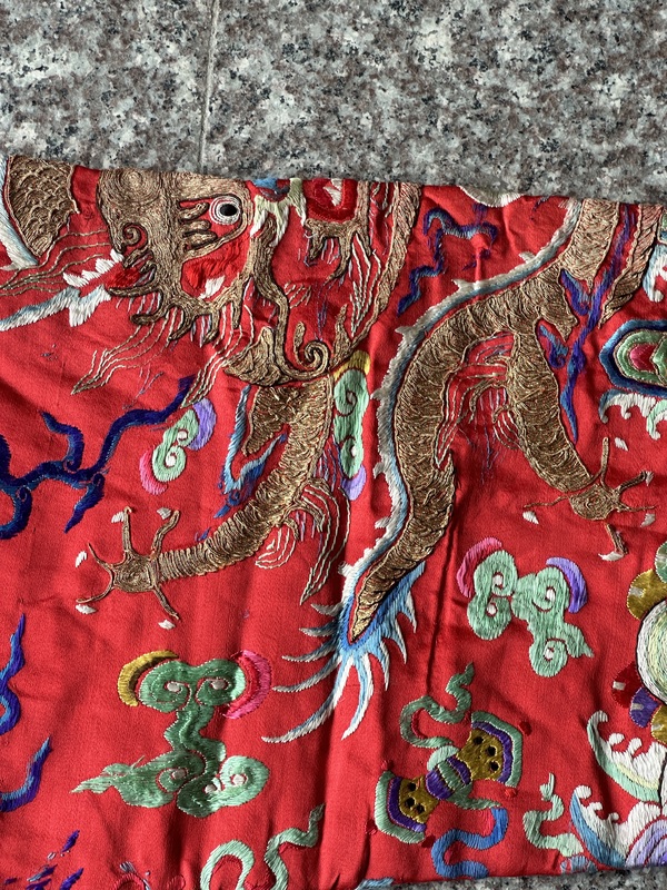 古玩雜項盤金龍紋龍袍吉服拍賣,當前價格86800元