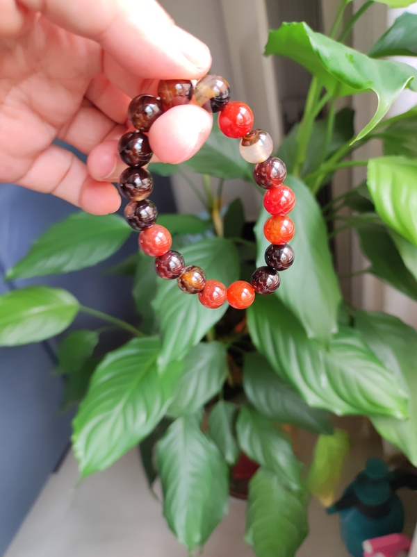 古玩玉器瑪瑙手鏈拍賣,當前價格160元