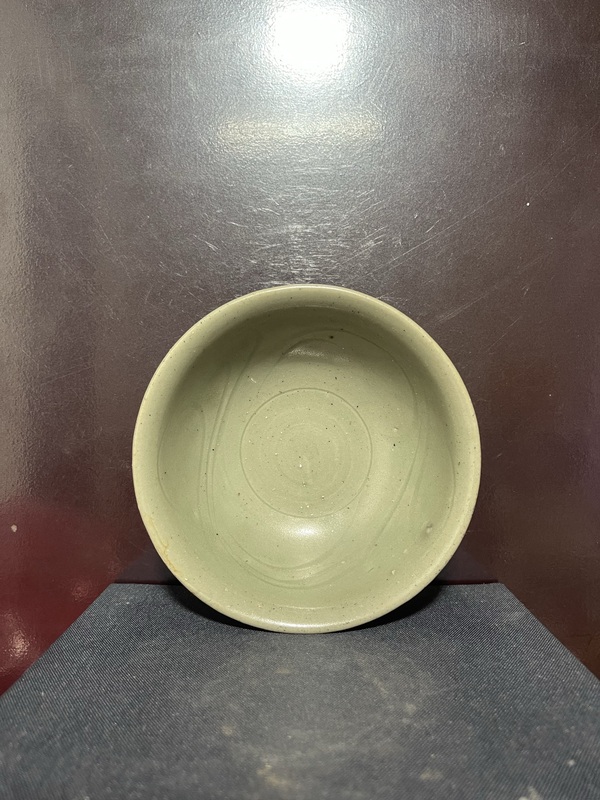 古玩陶瓷元龍泉青瓷刻花撇口碗拍賣，當(dāng)前價(jià)格6500元