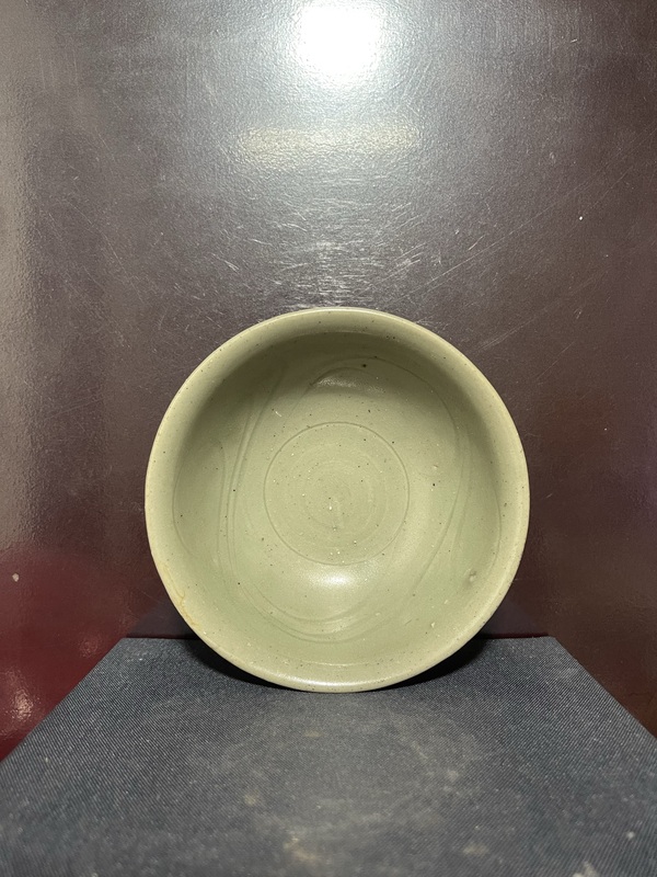 古玩陶瓷元龍泉青瓷刻花撇口碗拍賣，當(dāng)前價(jià)格6500元