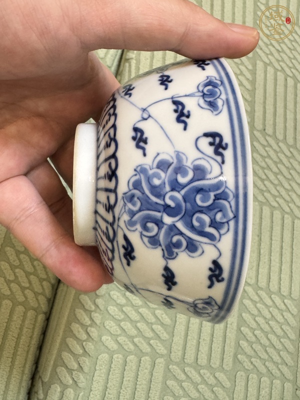 古玩陶瓷光绪 青花缠枝莲碗真品鉴赏图