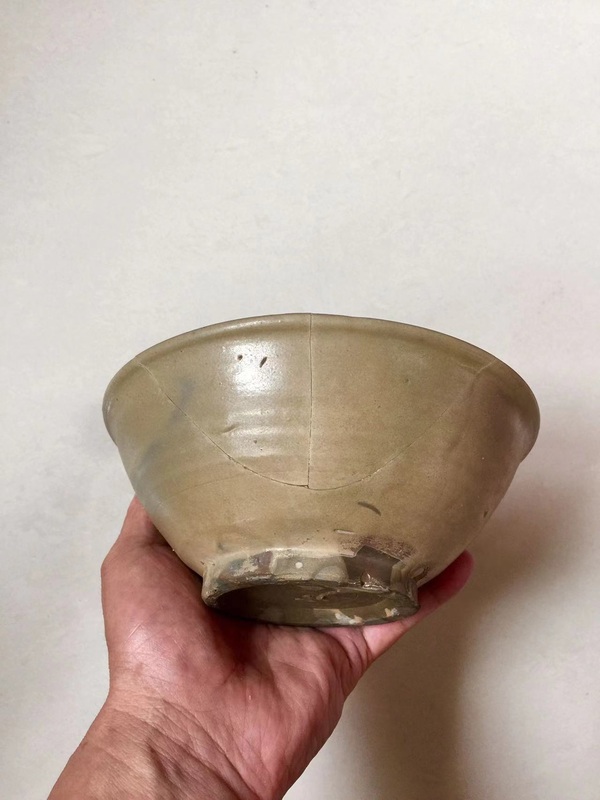 古玩陶瓷越窯青瓷撇口碗拍賣,當(dāng)前價格1600元