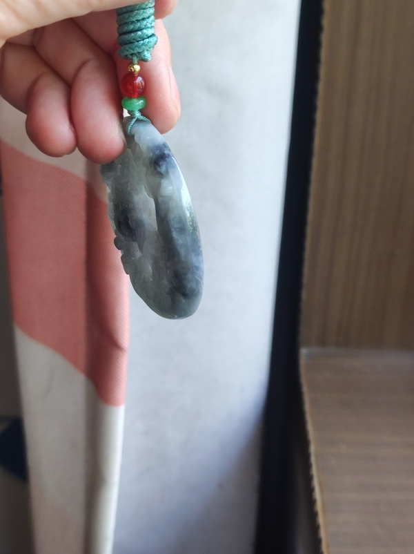 古玩玉器翡翠雕刻山水牌拍賣(mài),當(dāng)前價(jià)格390元