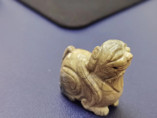古玩玉器和田玉雕“瑞獸”拍賣,當(dāng)前價(jià)格29000元