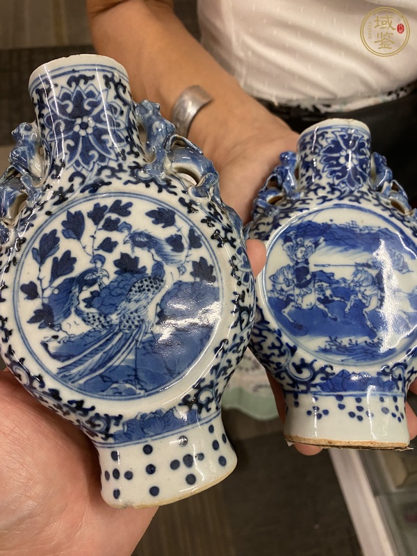 古玩陶瓷鳳紋青花抱月瓶真品鑒賞圖