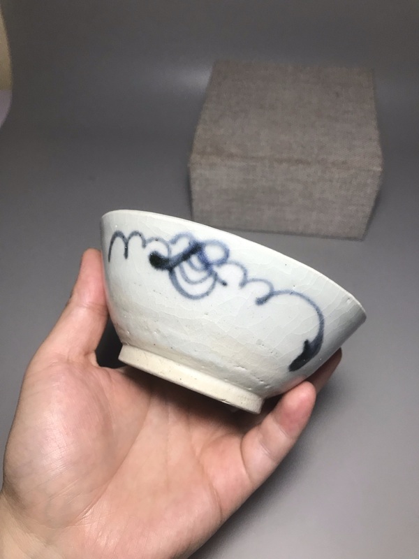古玩陶瓷青花夔龍紋碗拍賣,當前價格0元