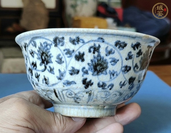 古玩陶瓷青花纏枝花卉紋茶碗，同類中小精品真品鑒賞圖