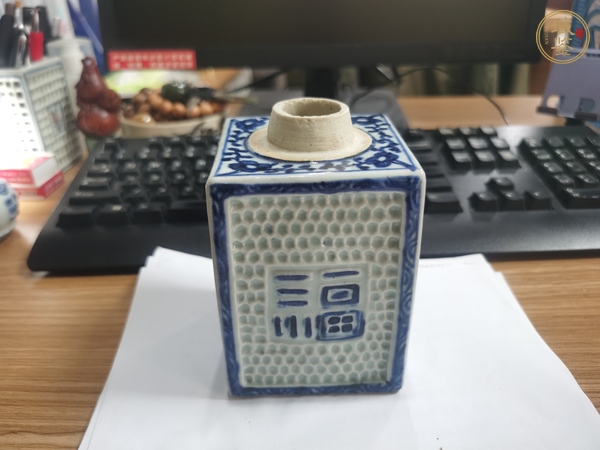 古玩陶瓷青花福字紋茶葉罐真品鑒賞圖