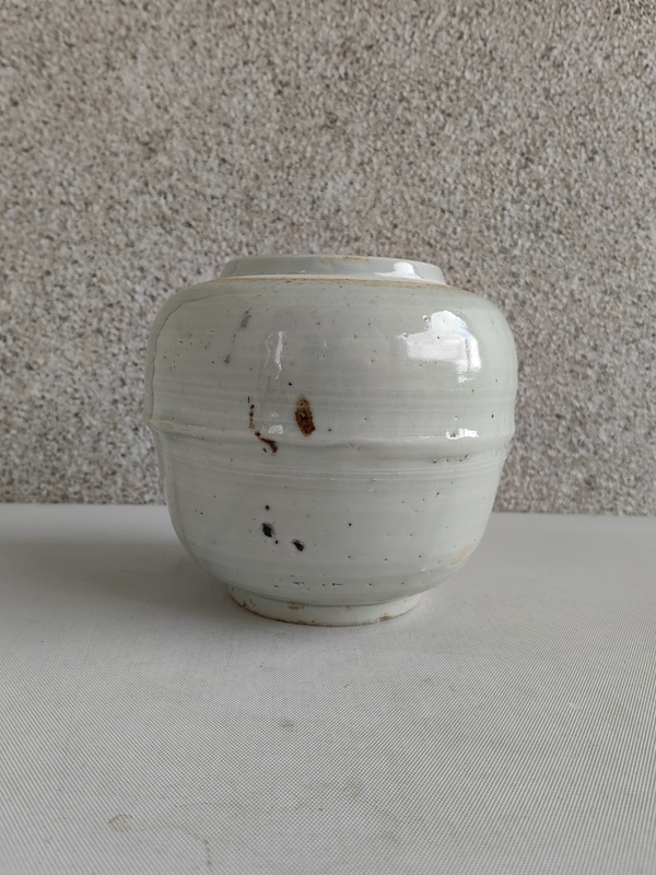 古玩陶瓷清中期白釉罐拍賣,當前價格678元