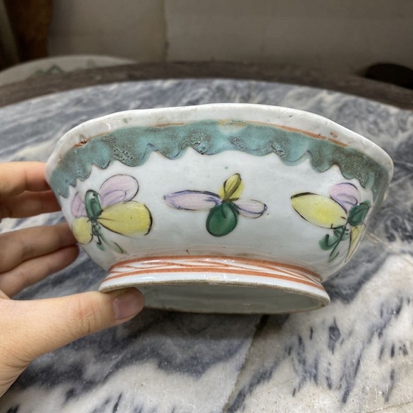 古玩陶瓷清末民初.花蝶紋粉彩碗拍賣,當前價格68元
