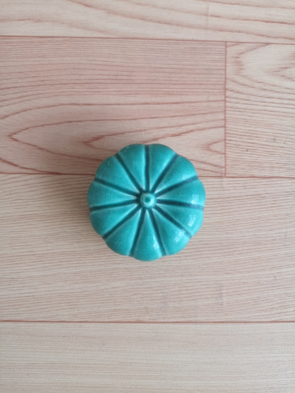 古玩陶瓷瓜棱青釉蓋盒拍賣,當前價格220元