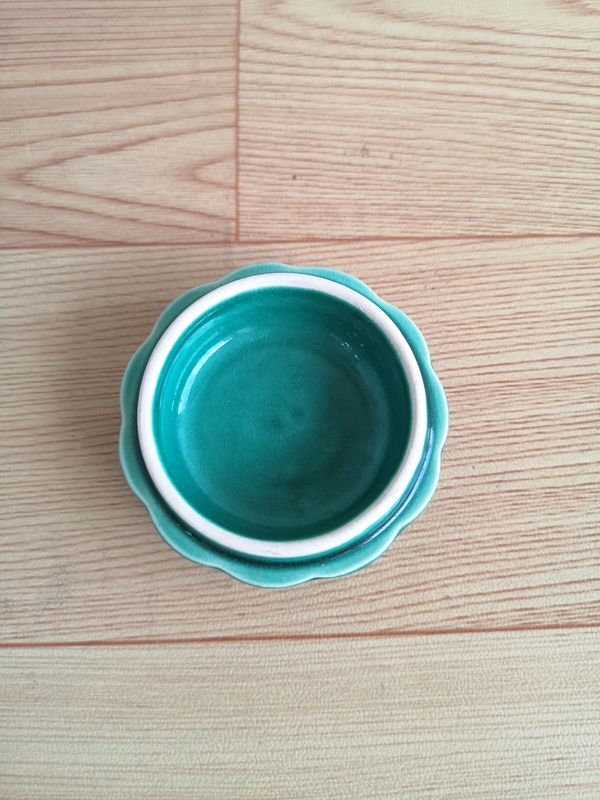 古玩陶瓷瓜棱青釉蓋盒拍賣,當前價格220元
