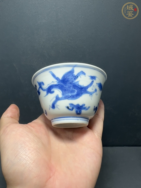 古玩陶瓷青花夔龍紋茶碗真品鑒賞圖