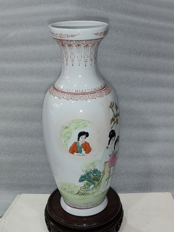 古玩陶瓷仕女紋瓶拍賣,當前價格1268元
