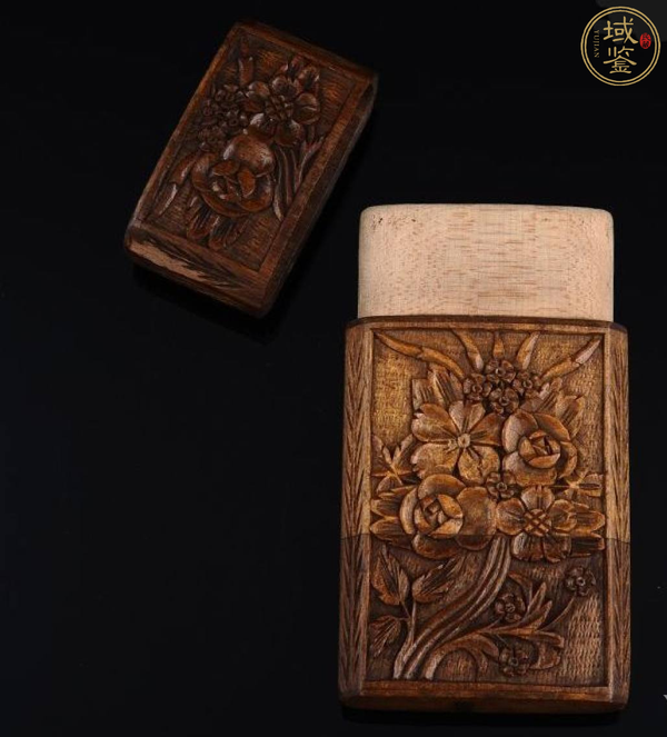 古玩雜項清代十三行檀香木雪茄盒拍賣,當前價格1800元