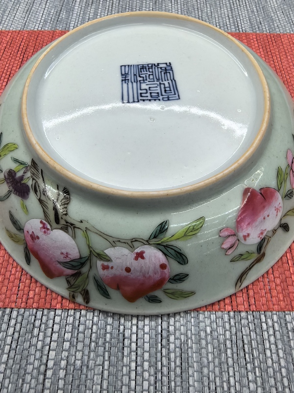 古玩陶瓷乾隆本朝款豆青釉粉彩過(guò)枝壽桃盤(pán)拍賣(mài),當(dāng)前價(jià)格28888元