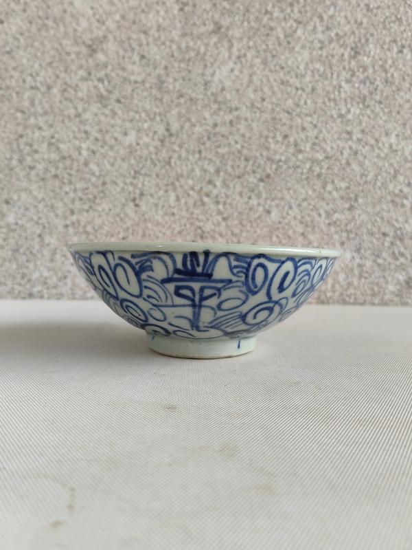 古玩陶瓷青花淡描花卉紋喜字碗拍賣,當前價格298元