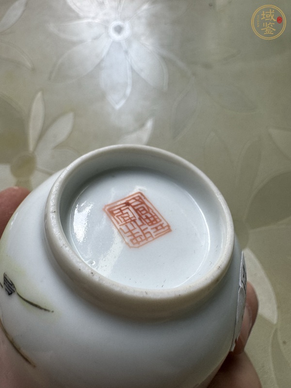 古玩陶瓷喜鹿蜂猴杯盤真品鑒賞圖