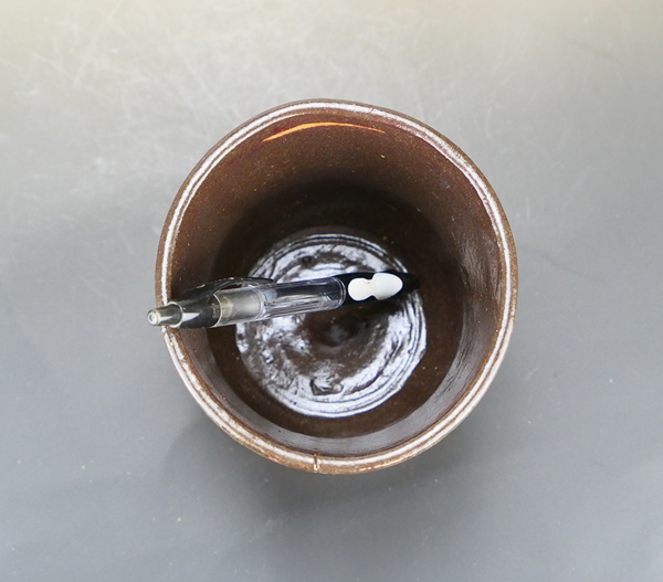 古玩陶瓷清代剪紙貼花卉紋筆筒(文房雅器)拍賣,當(dāng)前價(jià)格488元