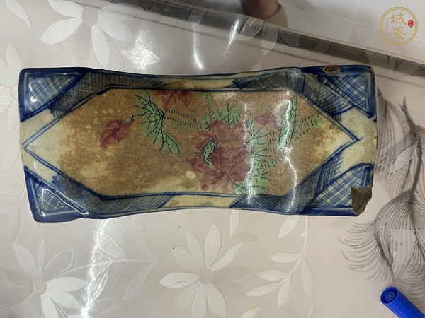 古玩陶瓷青花加彩瓷枕真品鑒賞圖