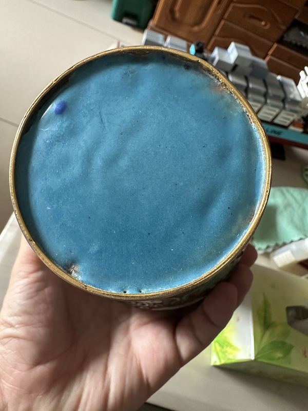 古玩陶瓷景泰藍(lán)雕花卉紋花瓶一對拍賣,當(dāng)前價格1250元