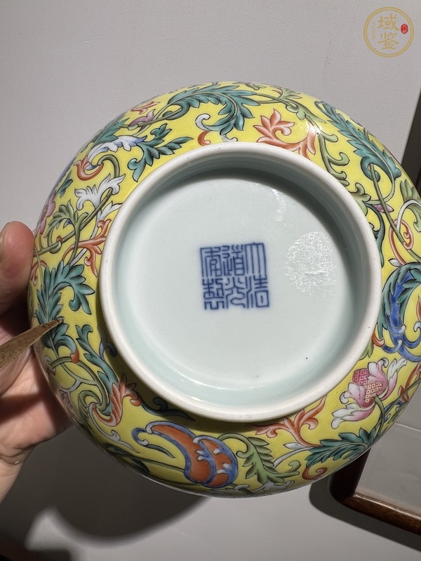 古玩陶瓷洋彩花卉碗真品鑒賞圖