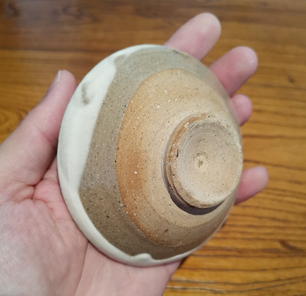 古玩陶瓷宋金?白釉斗笠盞拍賣(mài),當(dāng)前價(jià)格2200元