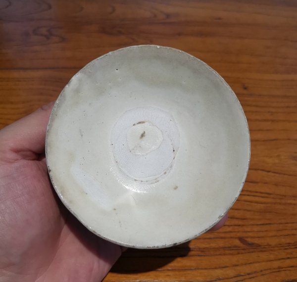 古玩陶瓷宋金?白釉斗笠盞拍賣(mài),當(dāng)前價(jià)格2200元