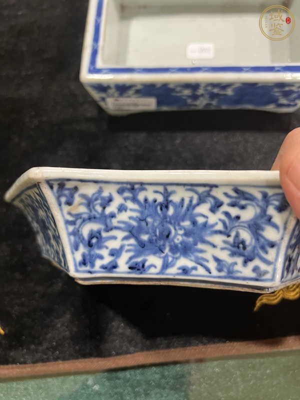 古玩陶瓷清乾隆青花纏枝花卉紋盆真品鑒賞圖