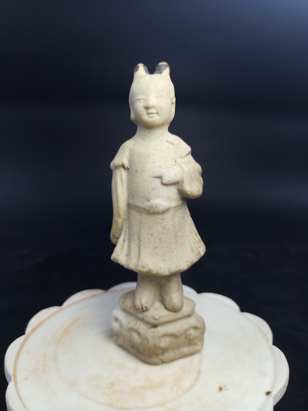 古玩轉賣明代點彩童子造像拍賣，當前價格0元