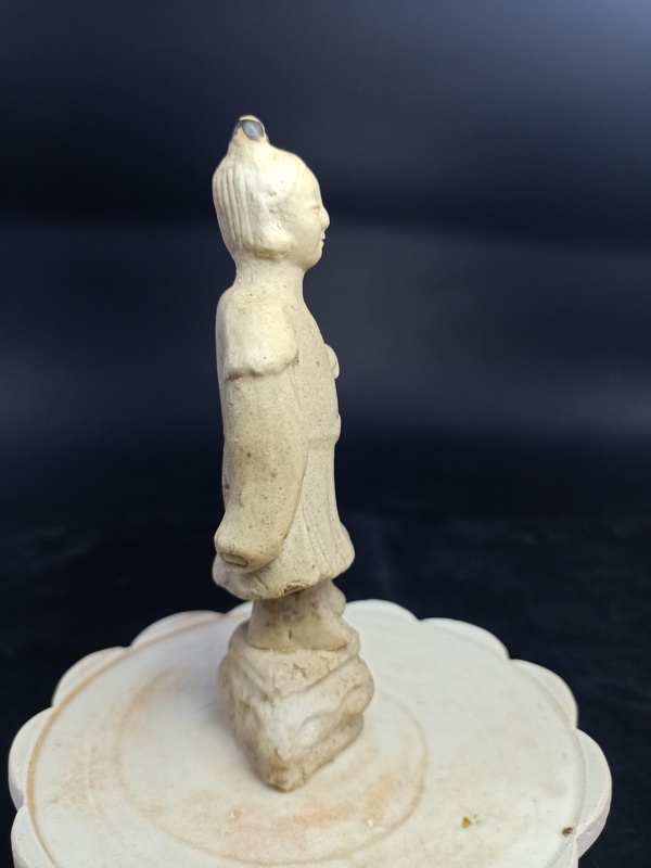 古玩陶瓷明代點彩童子造像拍賣，當前價格1000元