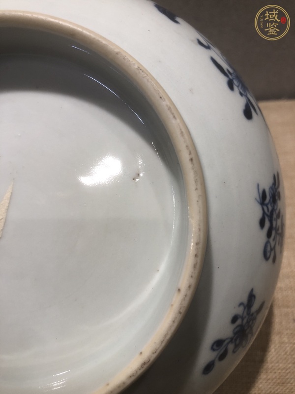 古玩陶瓷花卉紋青花碗真品鑒賞圖