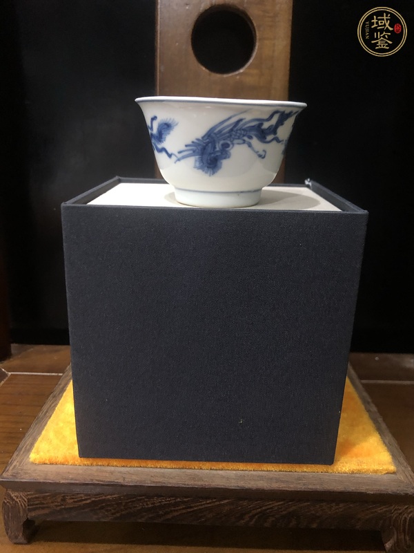 古玩陶瓷鳳紋青花杯真品鑒賞圖