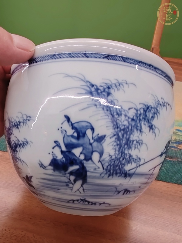 古玩玉器青花卷缸真品鑒賞圖