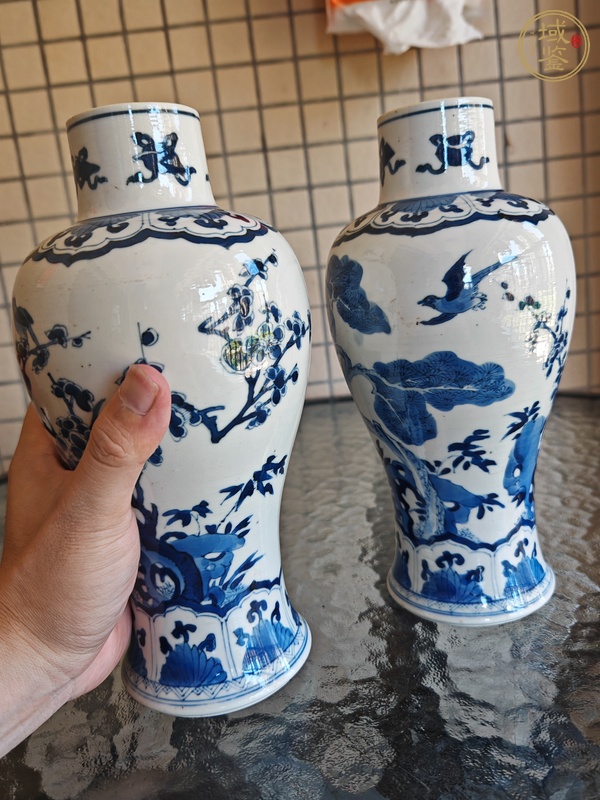 古玩陶瓷清康熙 青花花卉紋瓶真品鑒賞圖