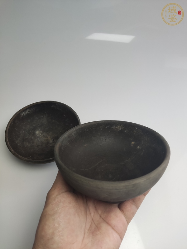 古玩陶瓷黑陶茶盞真品鑒賞圖