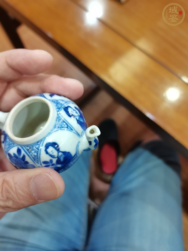 古玩陶瓷青花四美圖茶壺真品鑒賞圖